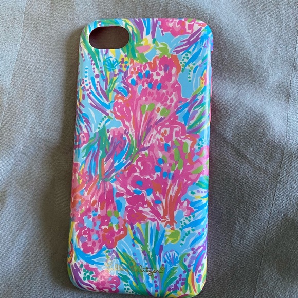 Lilly iPhone 6 and 7 case - Picture 1 of 2